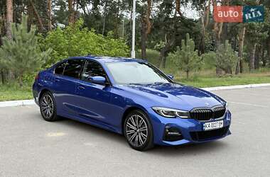 Седан BMW 3 Series 2022 в 