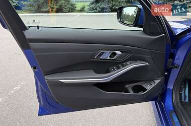 Седан BMW 3 Series 2022 в 