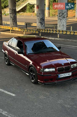 Седан BMW 3 Series 1995 в Одесі