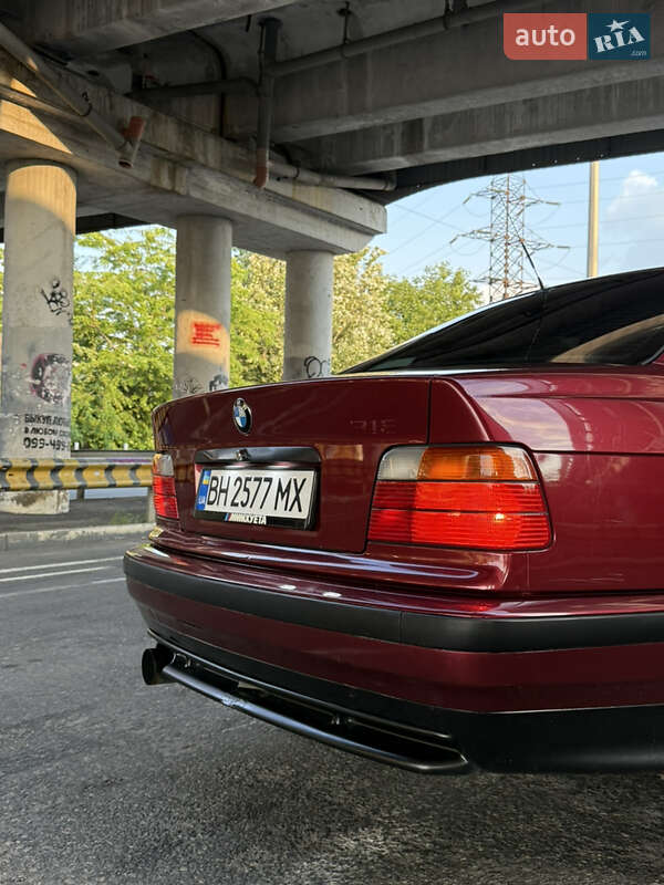 Седан BMW 3 Series 1995 в Одесі