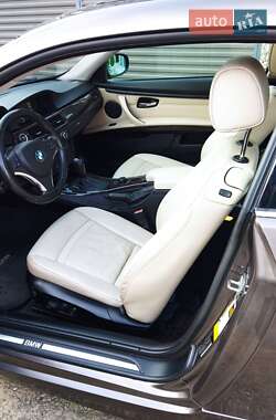 Купе BMW 3 Series 2011 в 