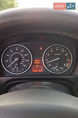 Купе BMW 3 Series 2011 в 