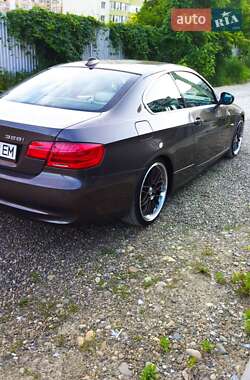 Купе BMW 3 Series 2011 в 
