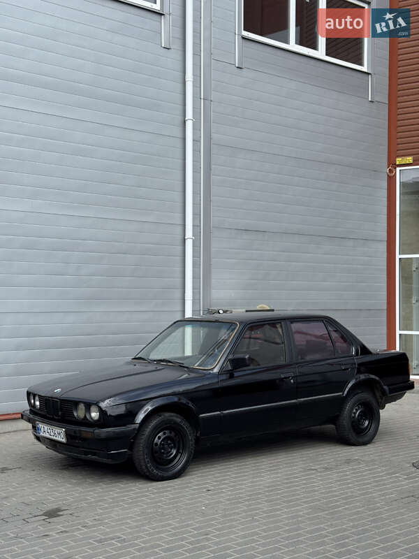Седан BMW 3 Series 1987 в 