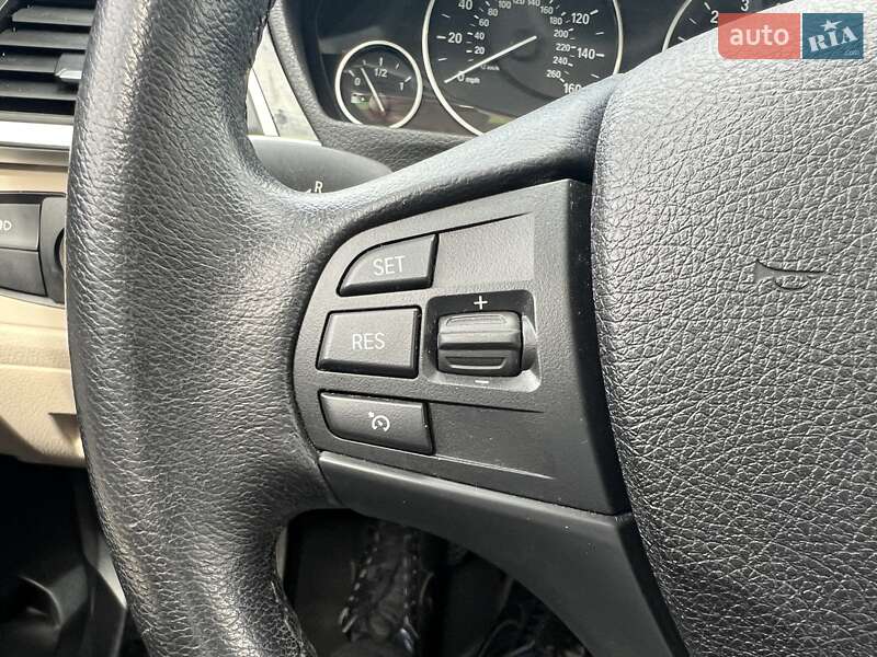 Седан BMW 3 Series 2015 в Киеве