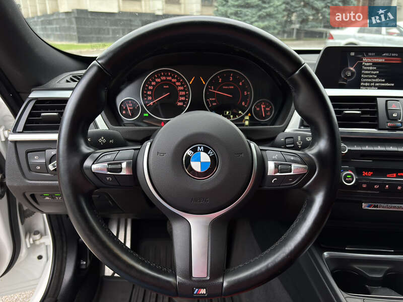 Седан BMW 3 Series 2015 в Одесі