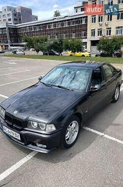 Седан BMW 3 Series 1995 в Киеве