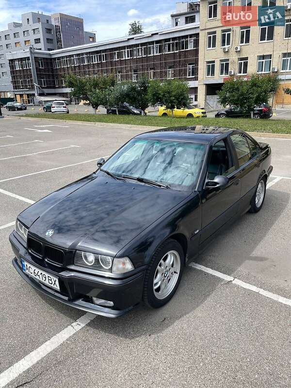 Седан BMW 3 Series 1995 в Києві