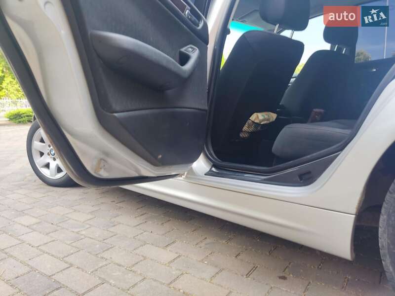 Седан BMW 3 Series 1999 в Берегово