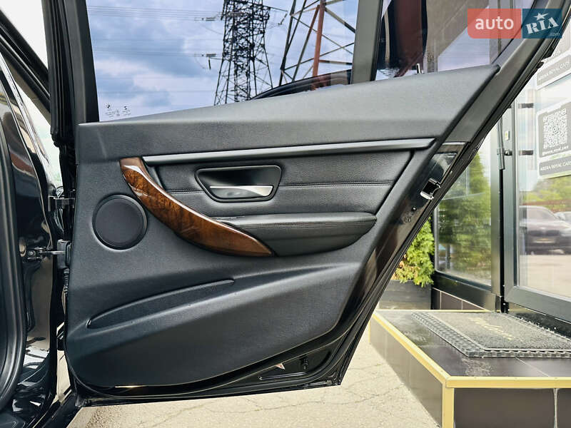 Седан BMW 3 Series 2014 в Харкові