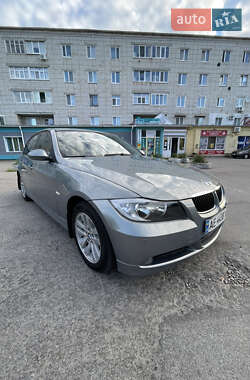 Седан BMW 3 Series 2006 в Мироновке
