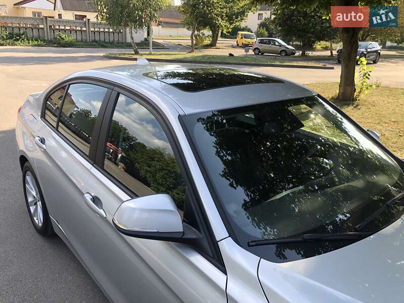 Седан BMW 3 Series 2016 в Вінниці