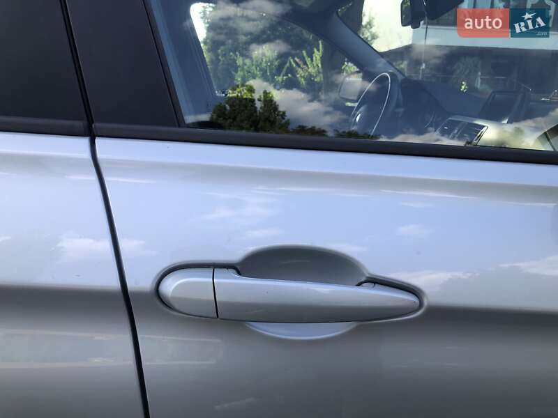 Седан BMW 3 Series 2016 в Вінниці