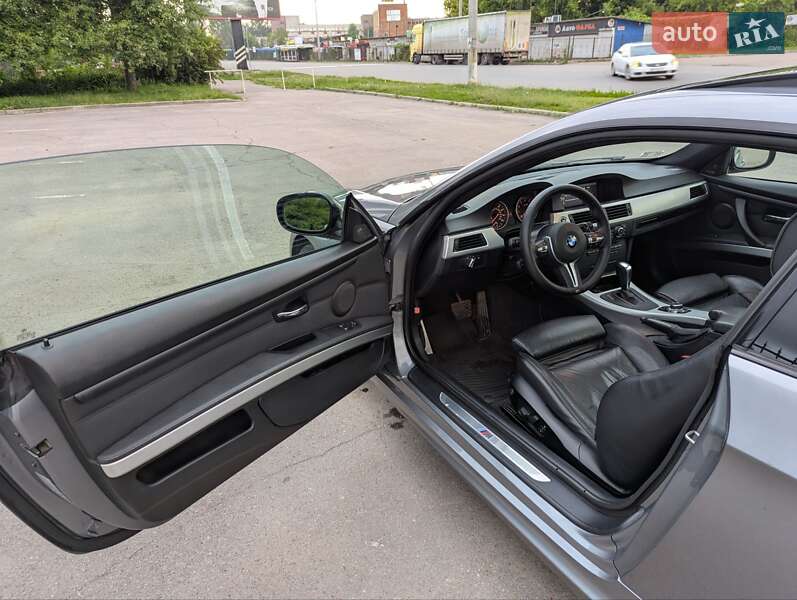 Купе BMW 3 Series 2010 в Киеве фото 15 Купе BMW 3 Series 2010 в Киеве