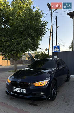 Седан BMW 3 Series 2013 в Мукачево
