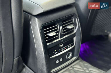 Седан BMW 3 Series 2019 в 