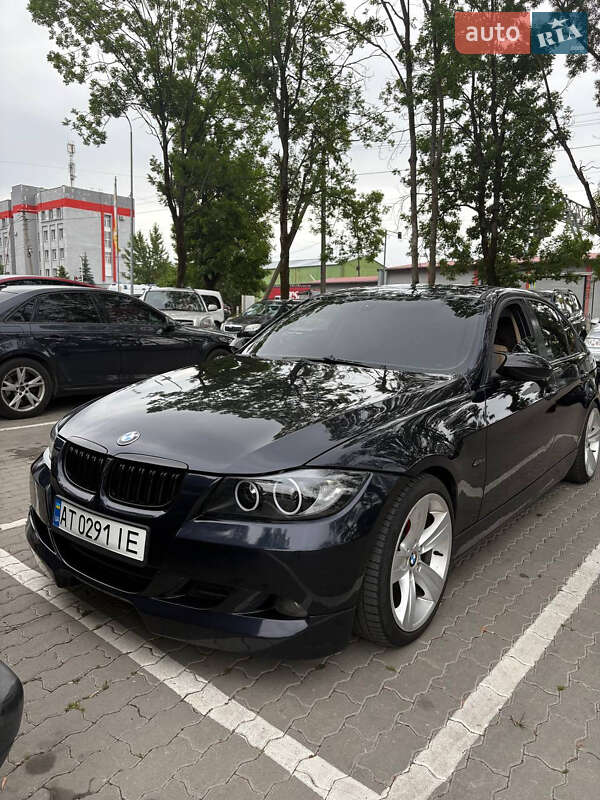 Седан BMW 3 Series 2006 в Львові