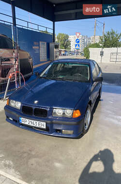 Седан BMW 3 Series 1992 в Запоріжжі