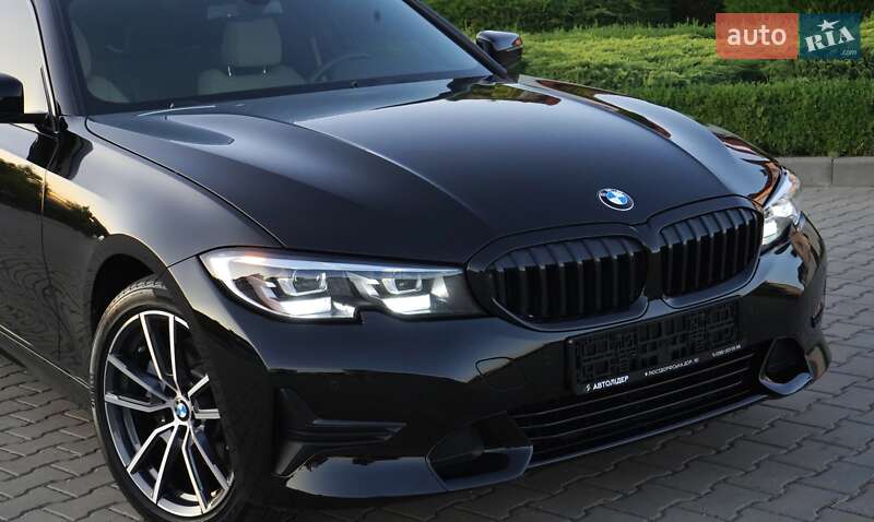 Седан BMW 3 Series 2019 в Одесі
