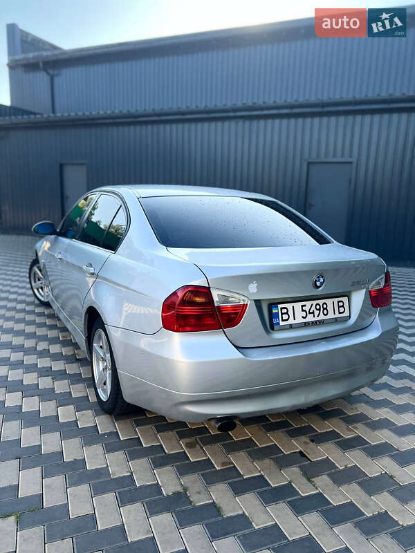 Седан BMW 3 Series 2005 в Миколаєві
