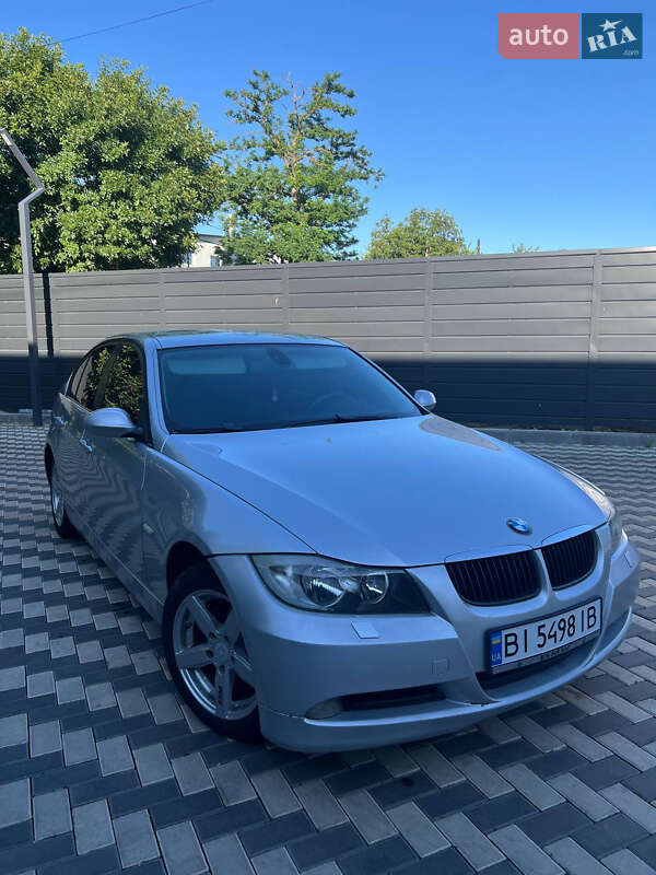 Седан BMW 3 Series 2005 в Миколаєві