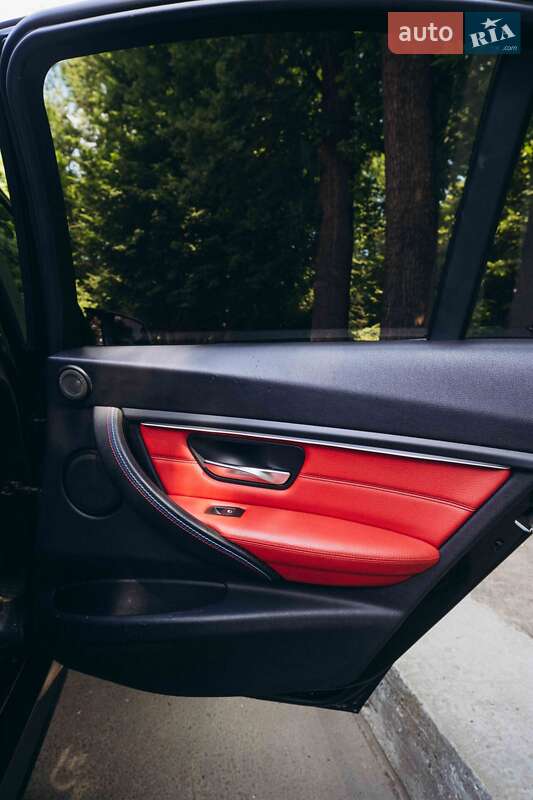 Седан BMW 3 Series 2015 в Івано-Франківську