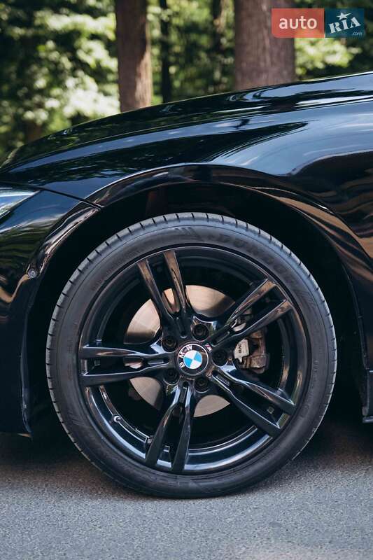 Седан BMW 3 Series 2015 в Івано-Франківську