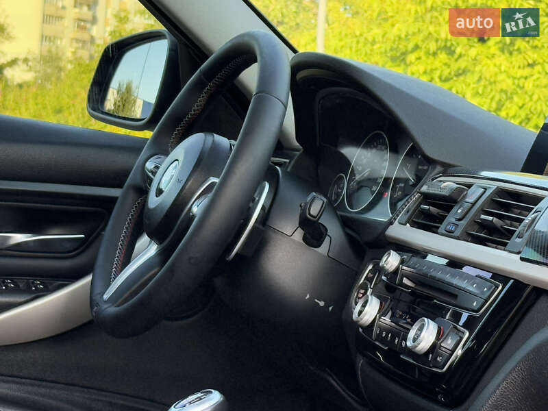Універсал BMW 3 Series 2015 в Дрогобичі