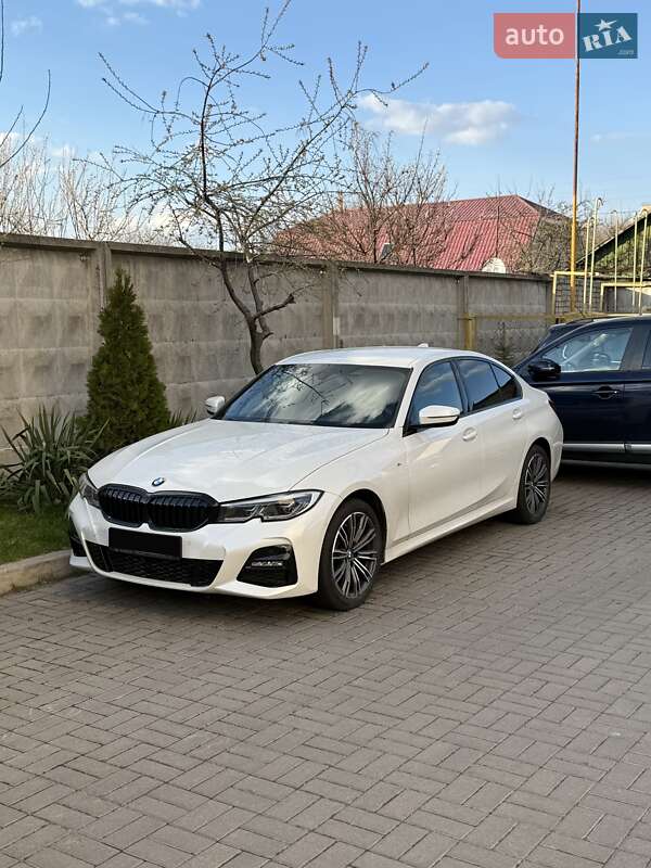 Седан BMW 3 Series 2022 в Черкассах фото Седан BMW 3 Series 2022 в Черкассах