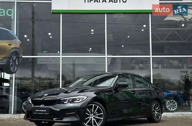 Седан BMW 3 Series 2022 в Киеве