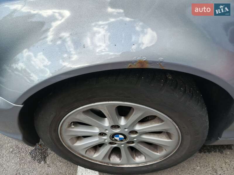 Седан BMW 3 Series 2004 в Киеве