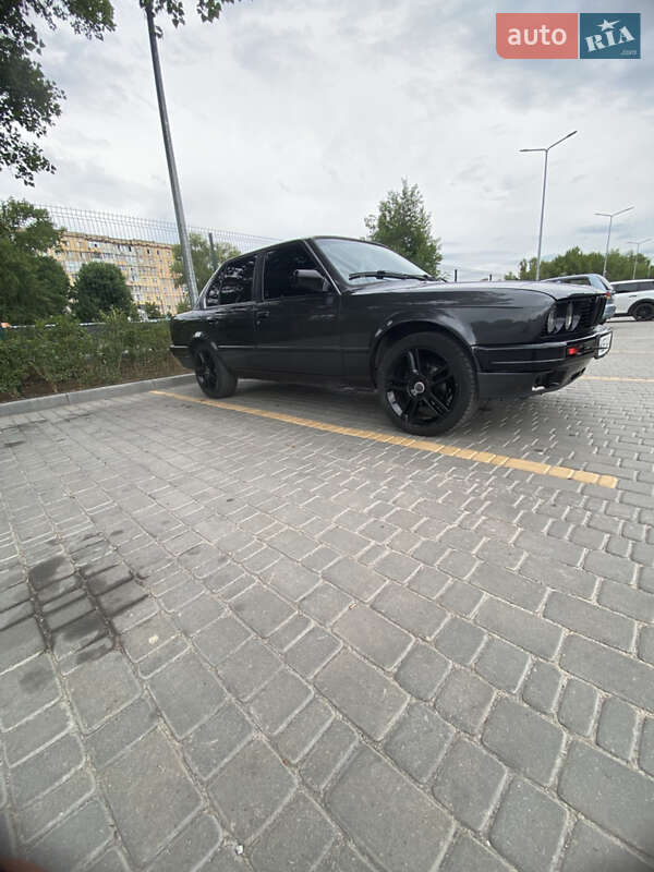 Седан BMW 3 Series 1986 в Каменском фото 13 Седан BMW 3 Series 1986 в Каменском