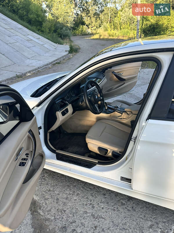 Седан BMW 3 Series 2015 в Вінниці