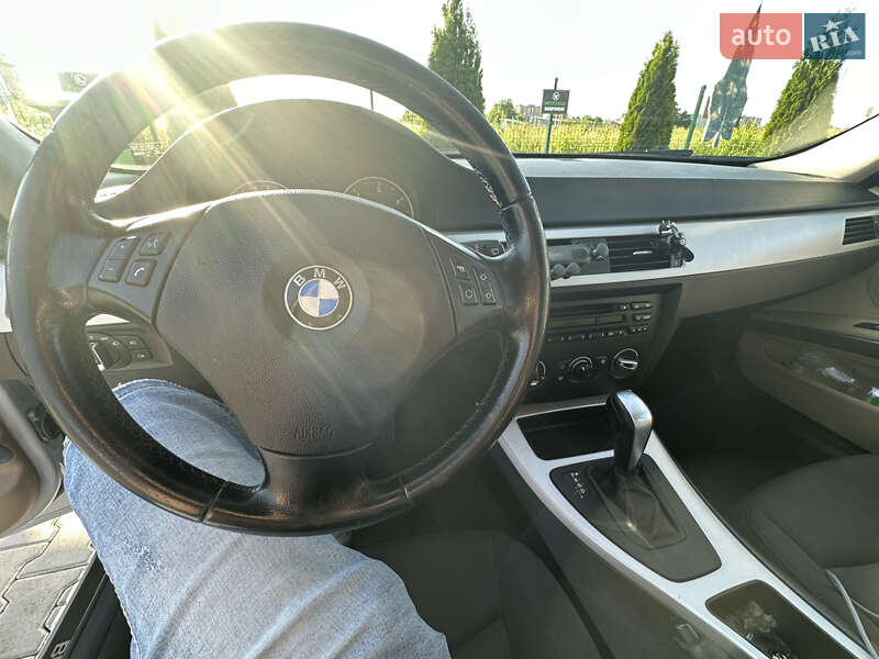 Универсал BMW 3 Series 2011 в Стрые фото 10 Универсал BMW 3 Series 2011 в Стрые