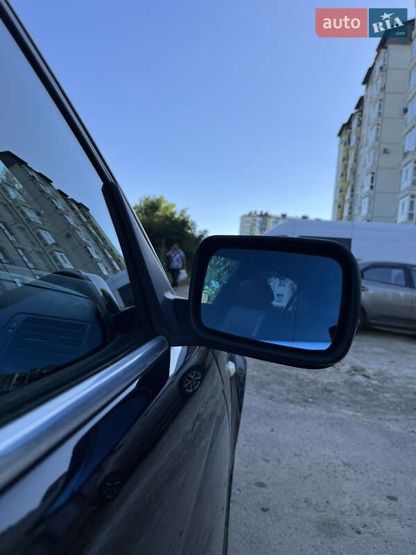 Седан BMW 3 Series 2004 в Ивано-Франковске