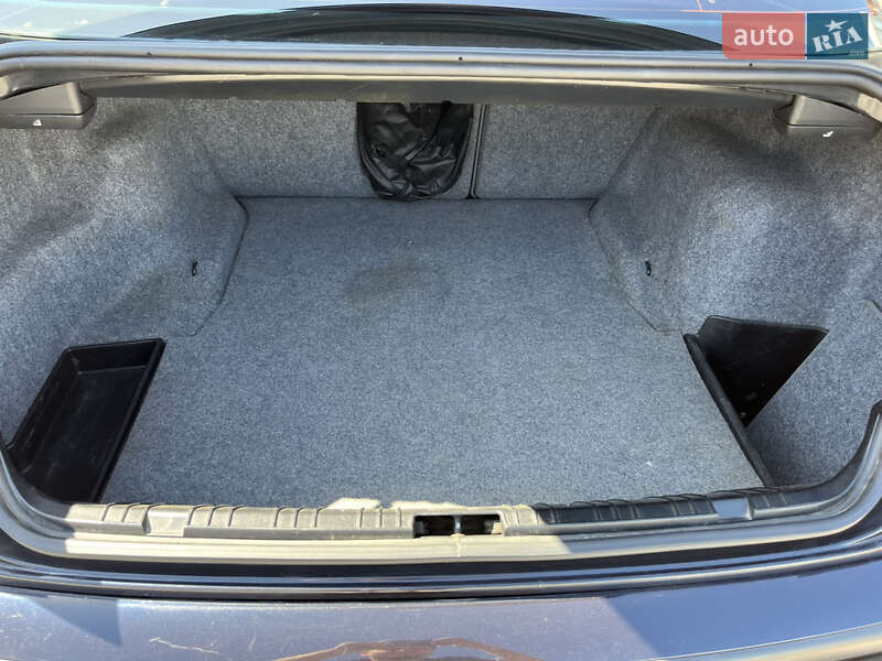 Седан BMW 3 Series 2004 в Ивано-Франковске