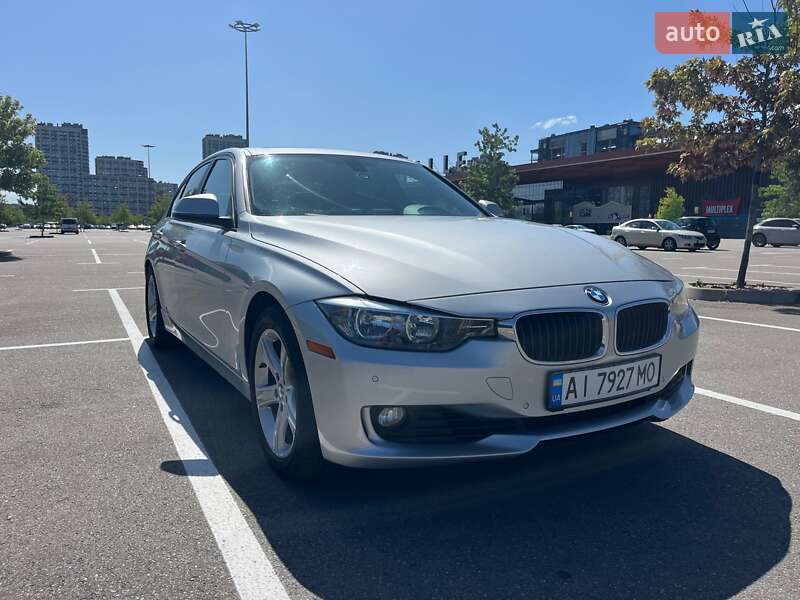 Седан BMW 3 Series 2012 в 