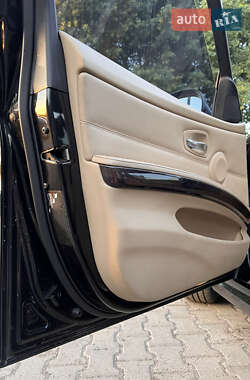 Седан BMW 3 Series 2011 в 
