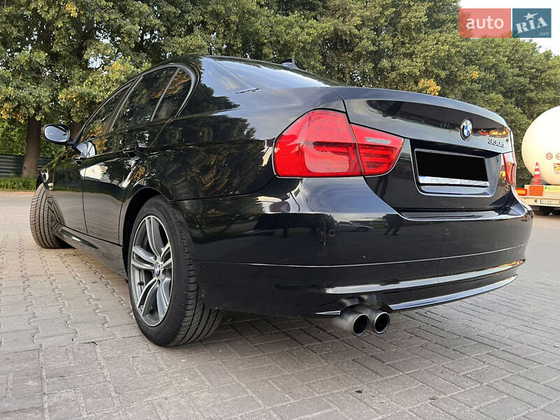 Седан BMW 3 Series 2011 в Броварах