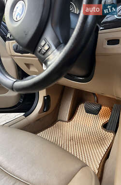 Седан BMW 3 Series 2011 в 