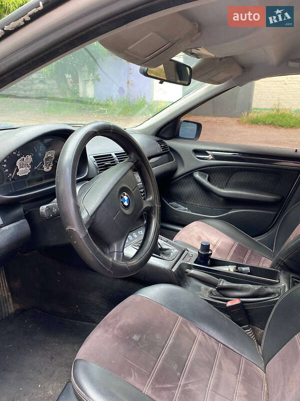 Седан BMW 3 Series 1999 в Києві
