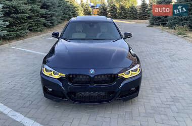 Седан BMW 3 Series 2016 в Киеве
