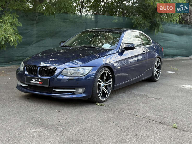 Купе BMW 3 Series 2011 в Киеве
