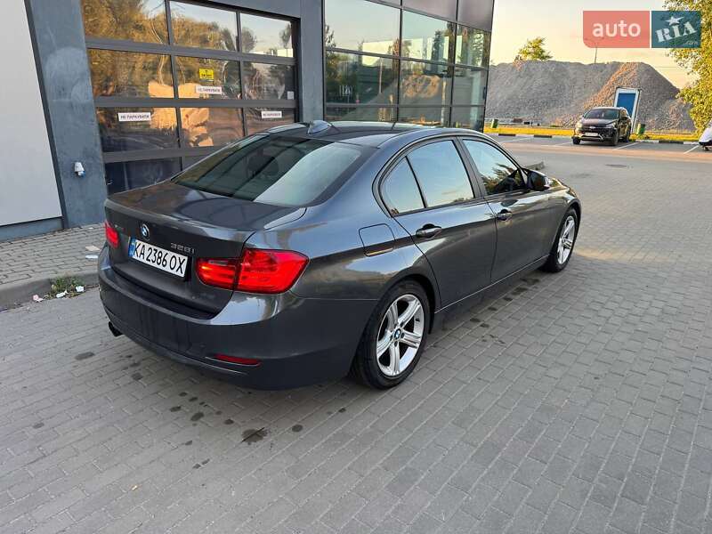 Седан BMW 3 Series 2012 в Киеве
