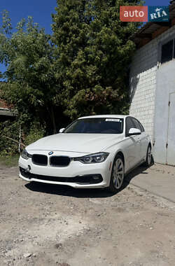 Седан BMW 3 Series 2018 в Львові
