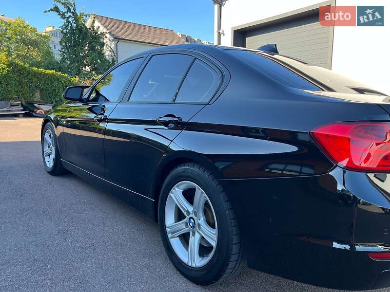 Седан BMW 3 Series 2013 в Житомире