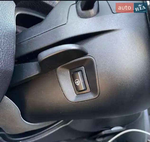 BMW 3 Series 2012 VIN WBA3B5C53DF138563 фото оголошення 8 з 48