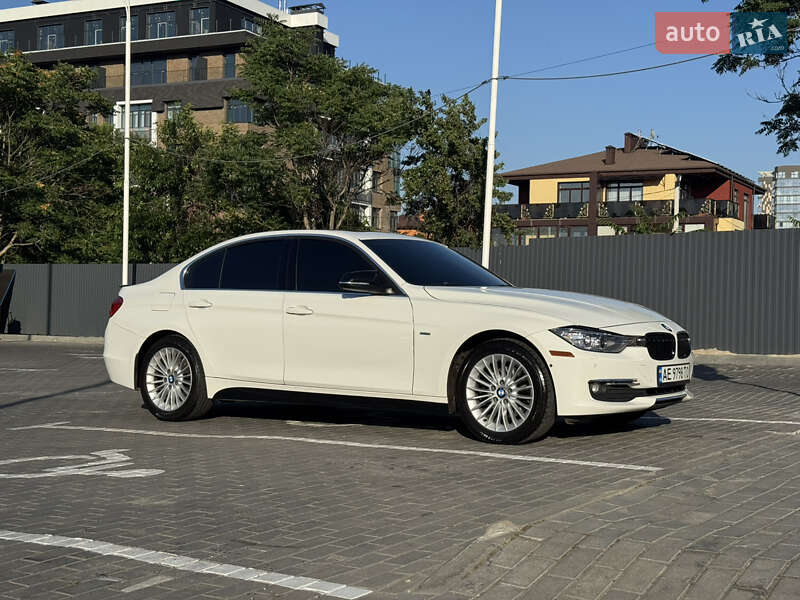 Седан BMW 3 Series 2012 в Днепре