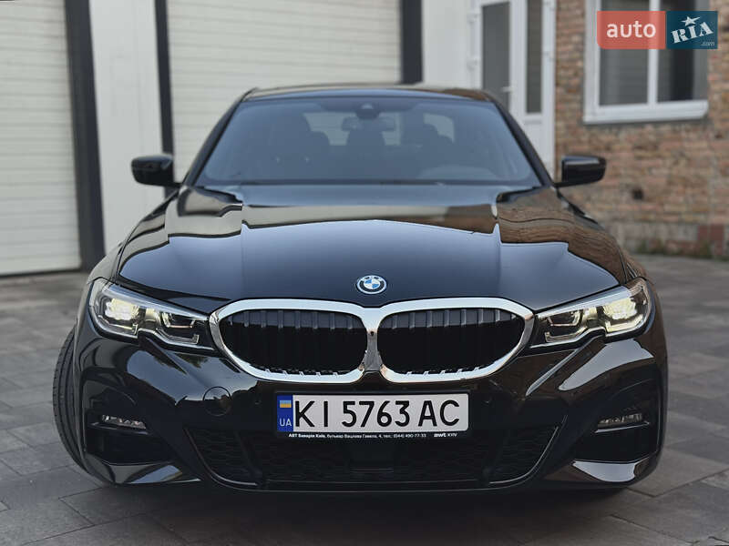 Седан BMW 3 Series 2022 в Білій Церкві