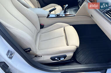 Седан BMW 3 Series 2017 в 